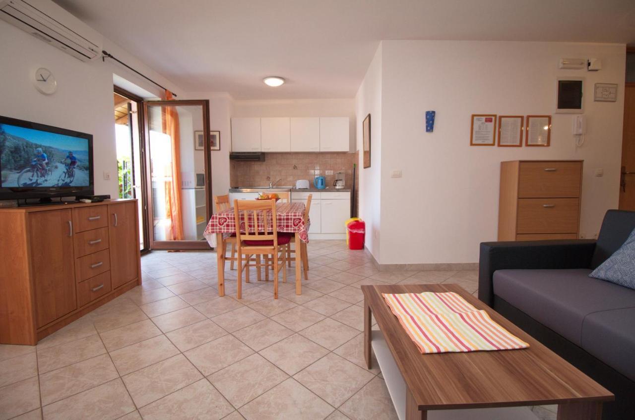 Apartments Lidija Rovinj Exterior photo