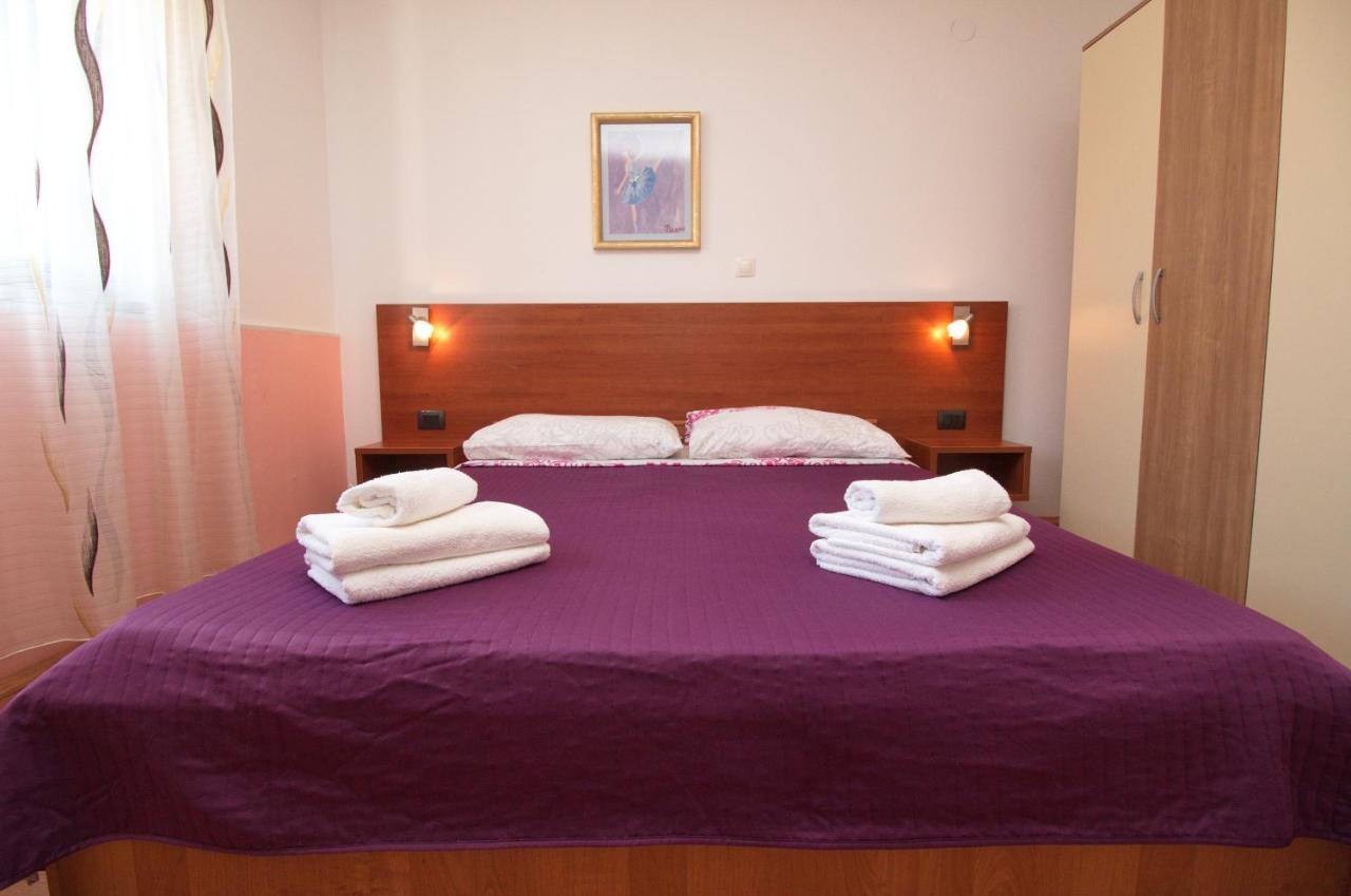 Apartments Lidija Rovinj Exterior photo